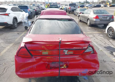 2000 Honda Accord 3.0 Ex из США, поврежденный, VIN 1HGCG2256YA023335